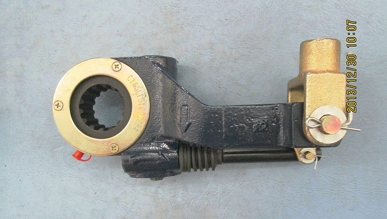 Передняя правая автоматическая регулировочная рука-1