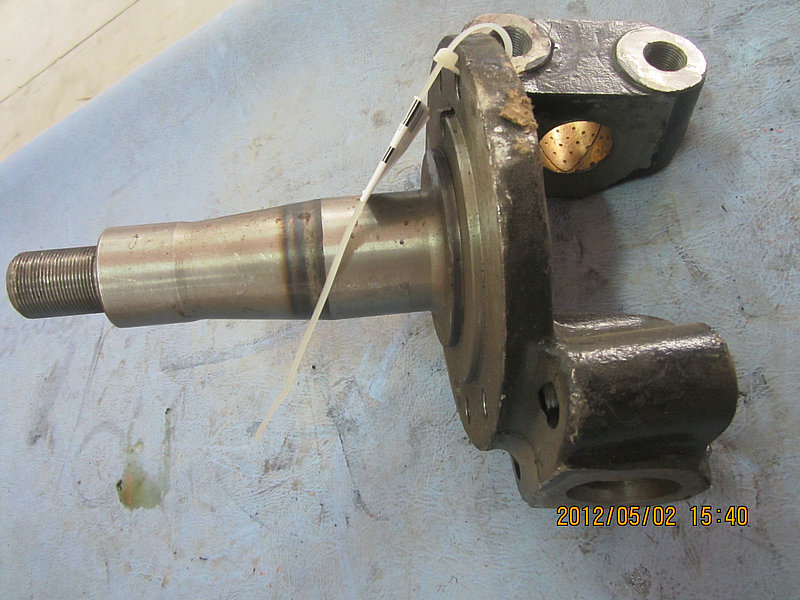 Left knuckle assembly