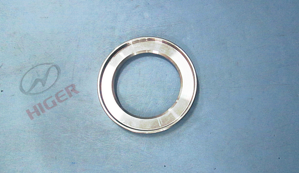 Oil seal seat ring