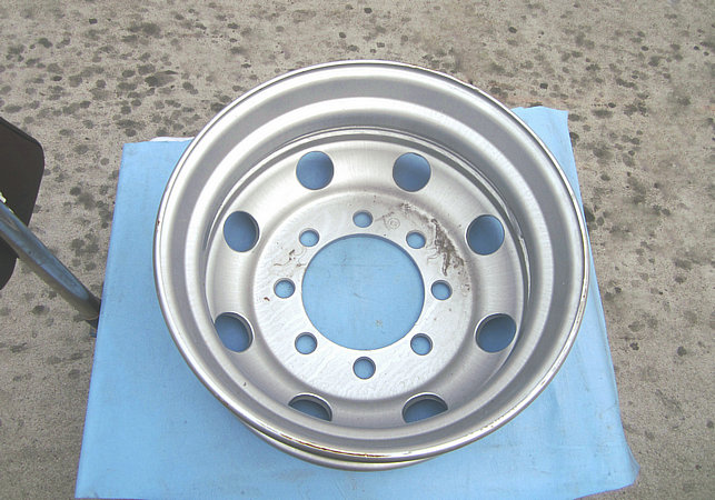 Wheels (22.5X7.50-275 steel rims)