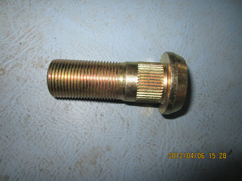 Left wheel bolt
