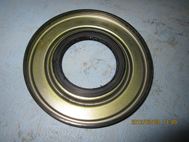 Joint d'huile à moitié arbre-1