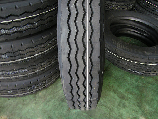 轮胎(8R22.5国产14PR)-3