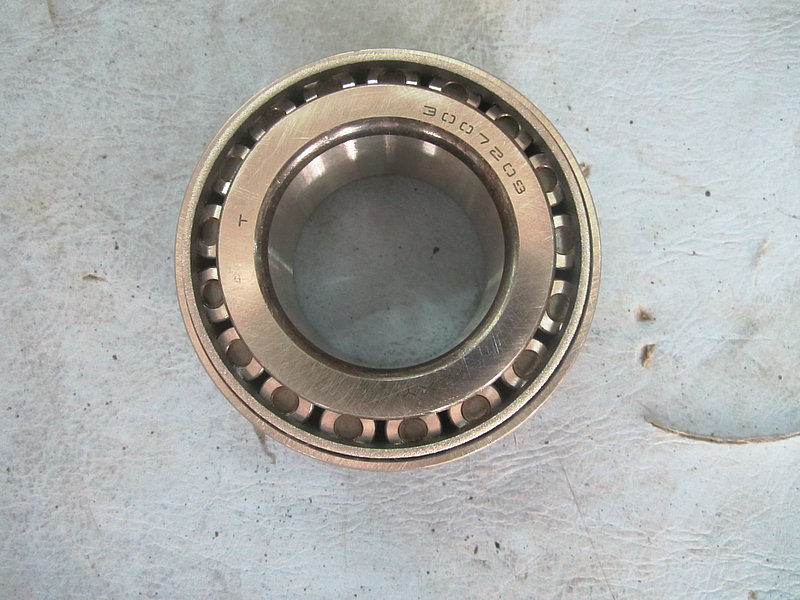 Front hub outer bearing