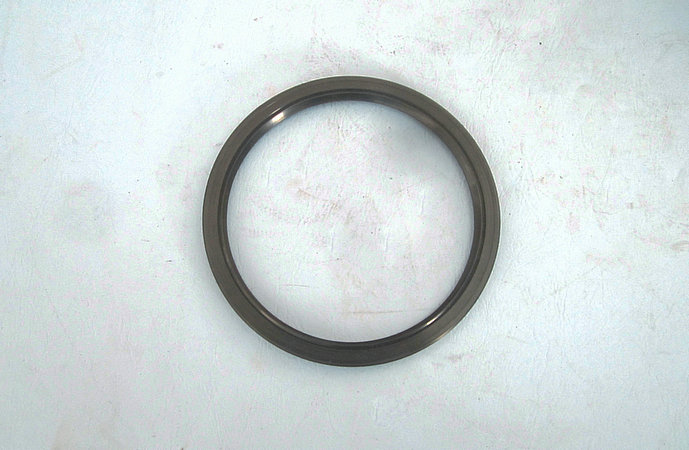 Комплект цокольной масляной пломбы спереди