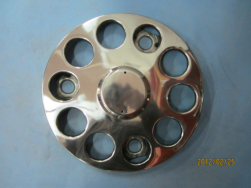 Revêtement de roue avant (moitié en acier inoxydable)