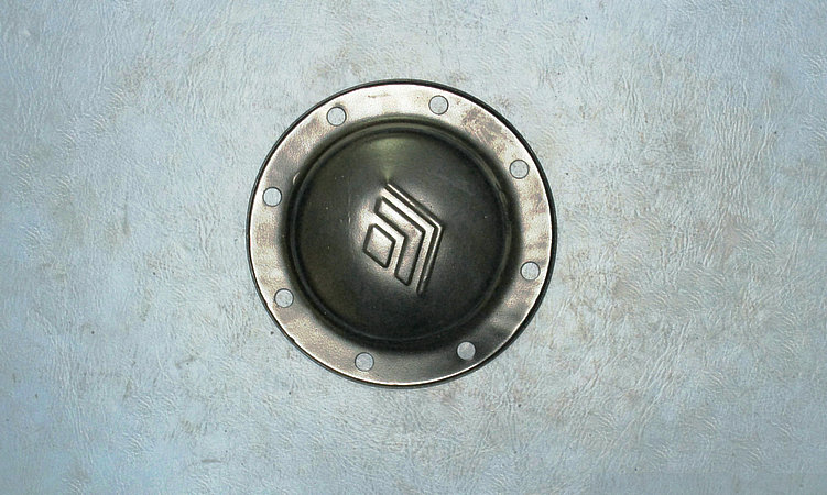 Hub cover