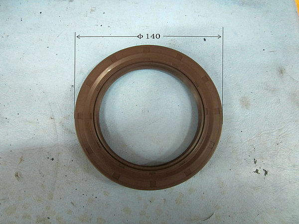 Oil seal assembly