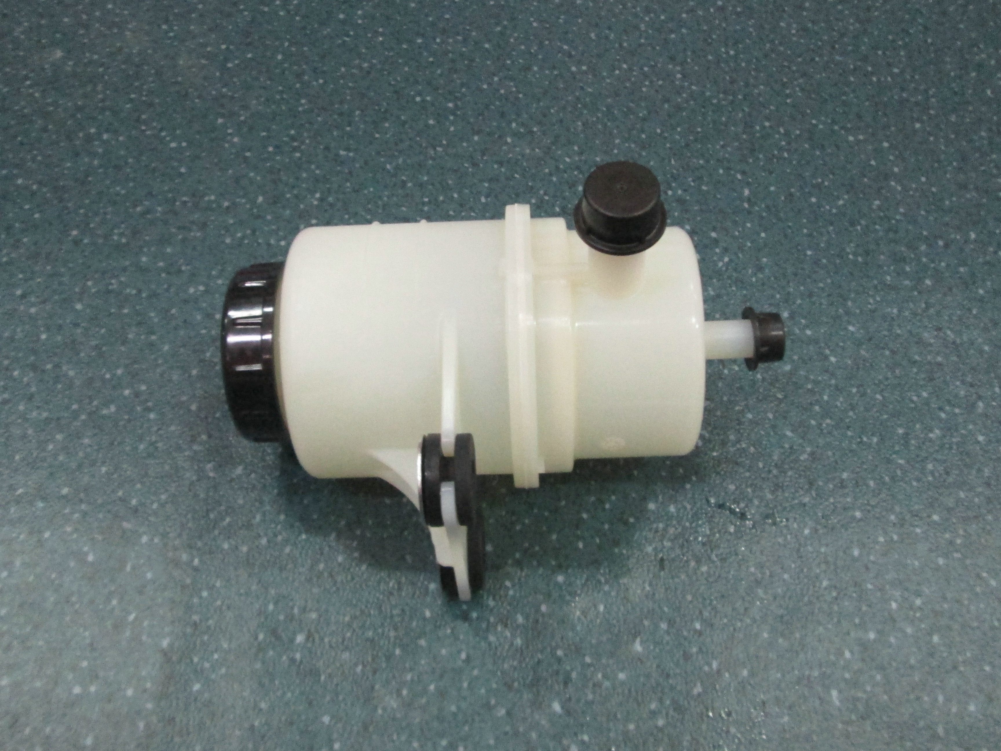 Réservoir d'huile de direction électrique