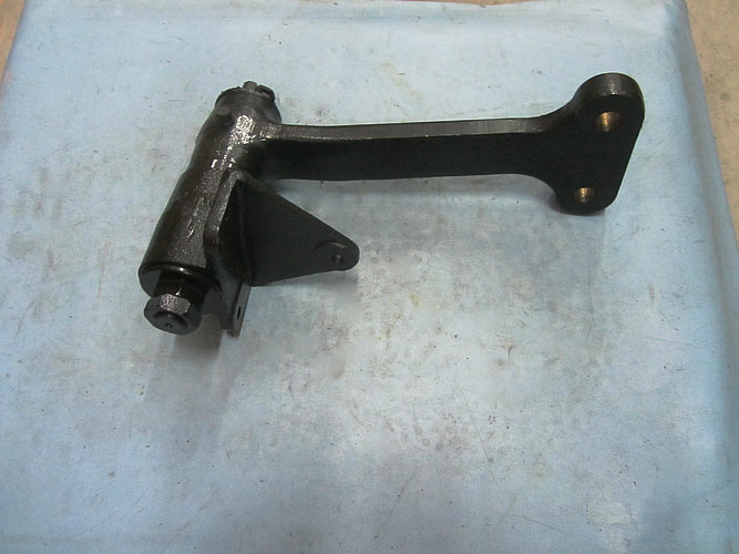 中间摇臂及支座总成-1