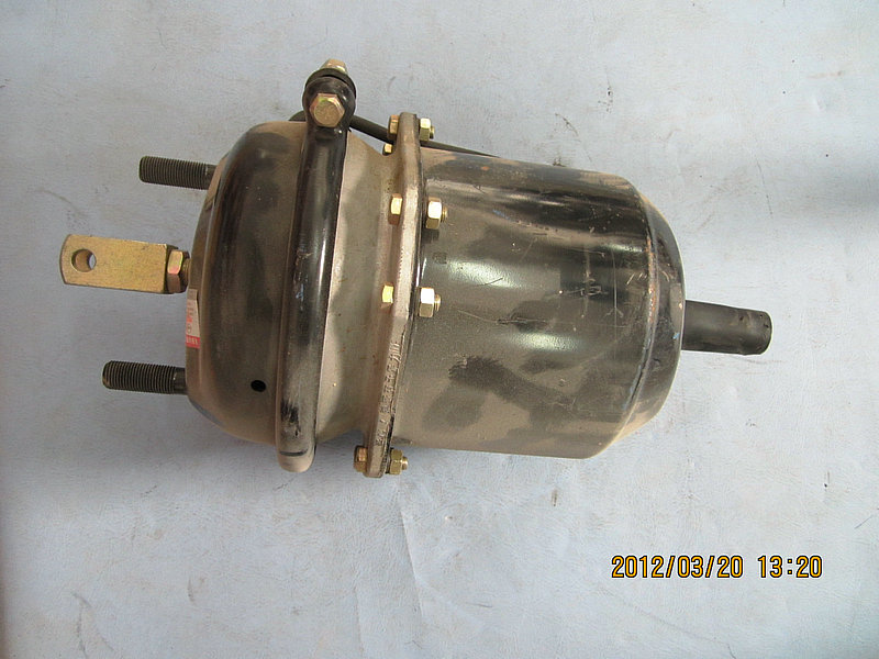 Задняя левая тормозная камера