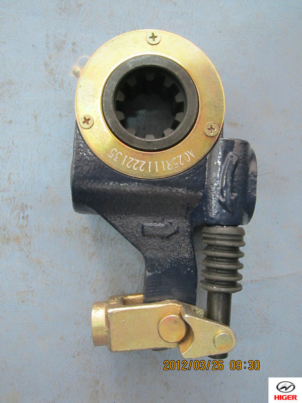 Right automatic adjustment arm assembly-1