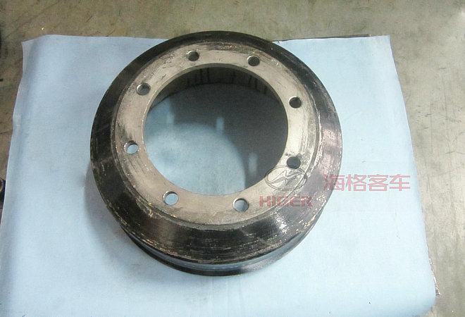 Rear brake drum
