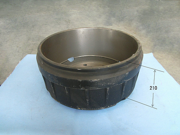 Rear brake drum-1