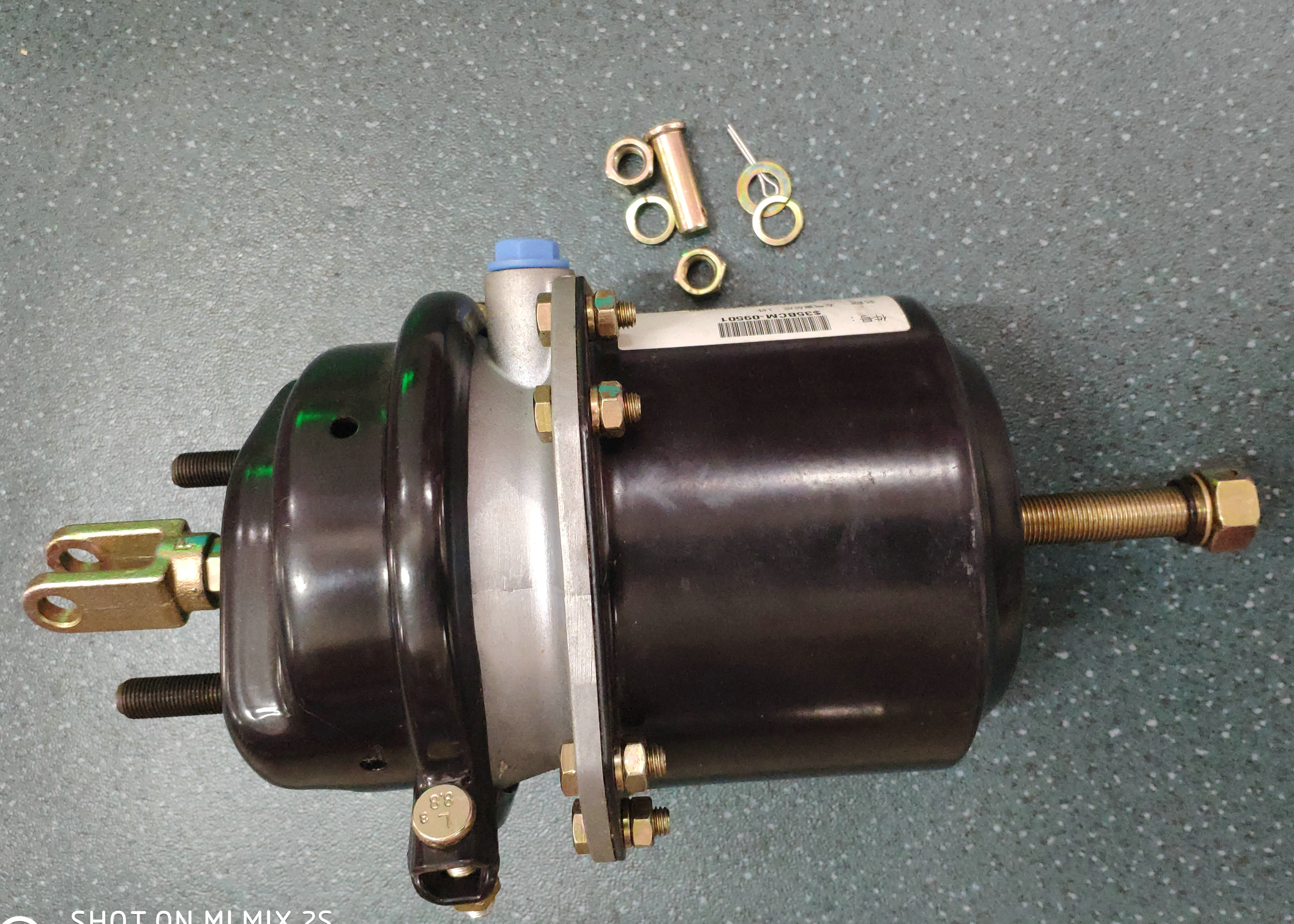 Left air chamber assembly