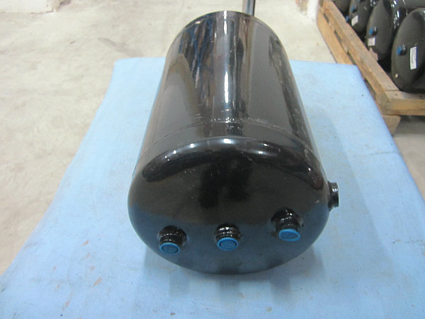 Air storage cylinder assembly