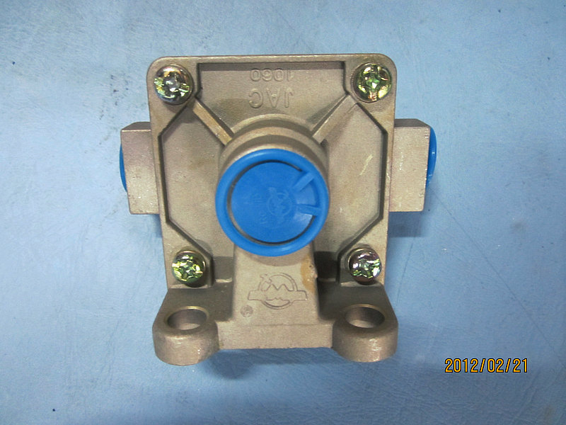 Быстрый выпускной клапан-1