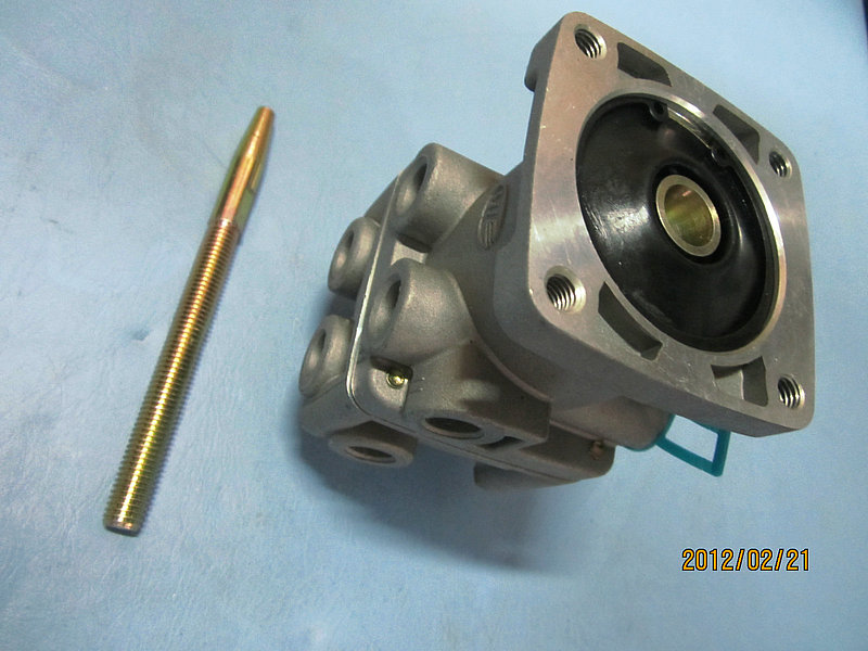 Клапан воздушного тормоза (шасси JAC)-1