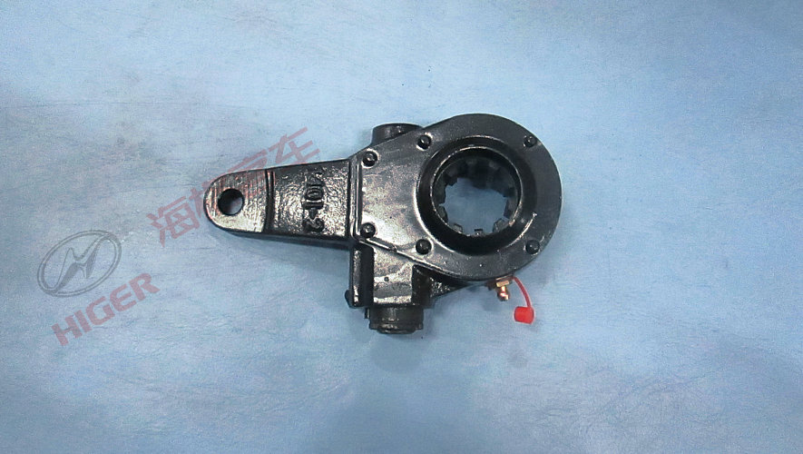 Manual adjustment arm