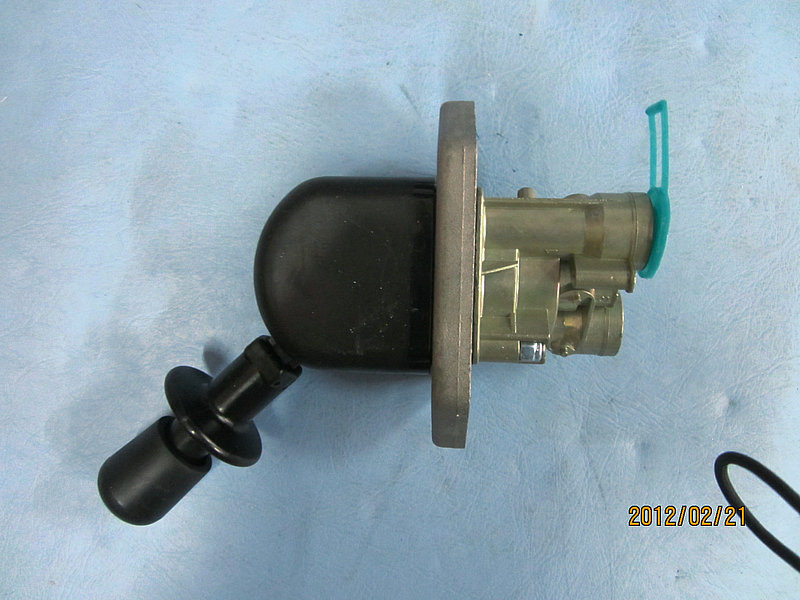 Hand brake valve