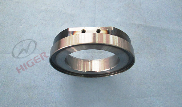 Заднее масляное герметическое сиденье