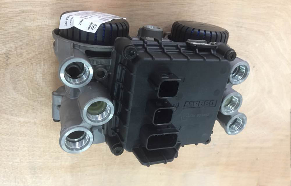 Module d'essieu arrière (entraînement à deux axes, suivi à trois axes)-1