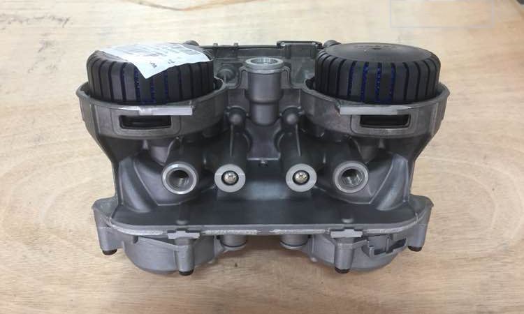 Rear axle module (two-axis drive, three-axis follow-up)