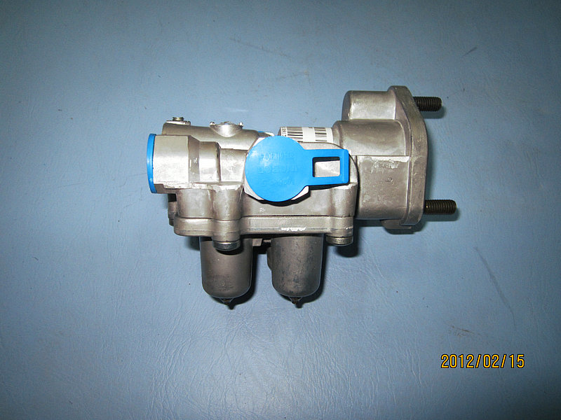 Four-loop protection valve (WABCO)