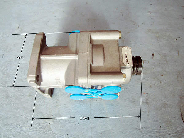 Клапан воздушного тормоза