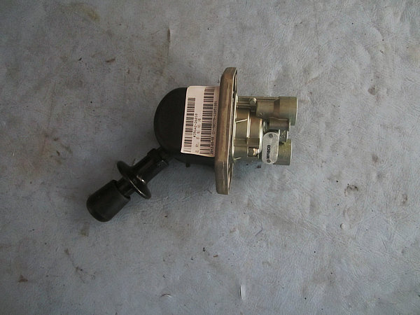 Hand brake valve