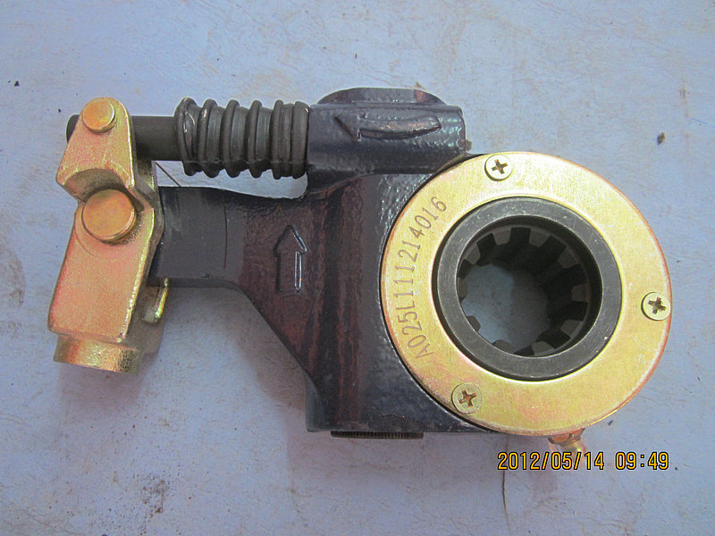 Automatically adjust arm assembly (Renhe)