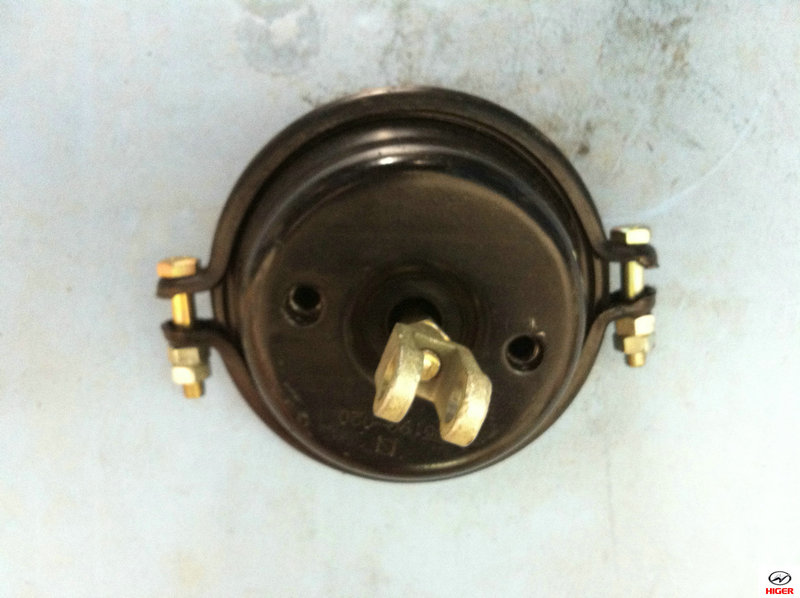 Front left brake air chamber