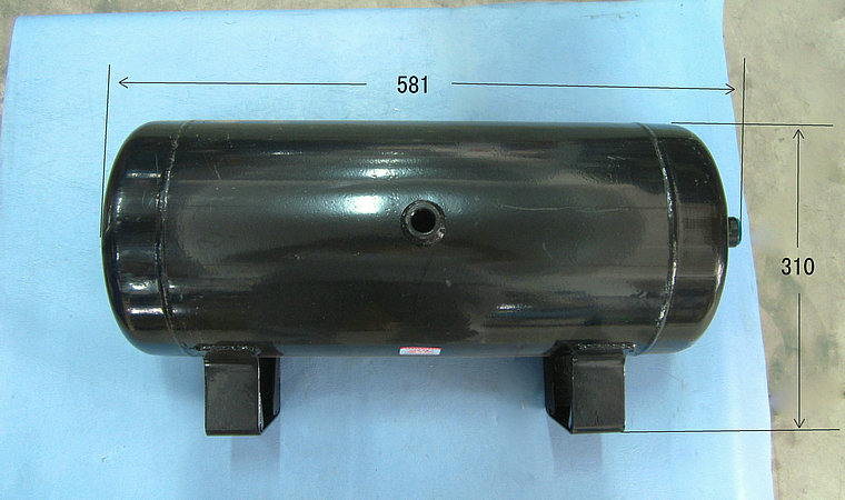 Air storage cylinder assembly