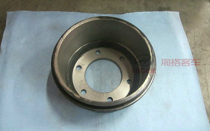 Tambour de frein arrière