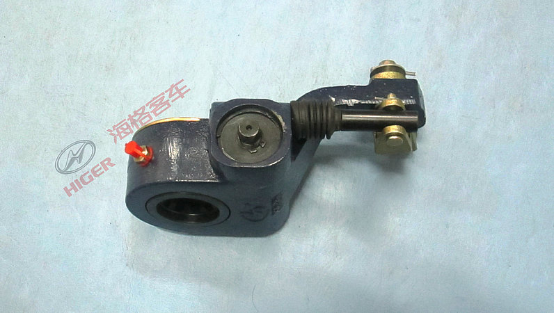 Left brake adjustment arm assembly