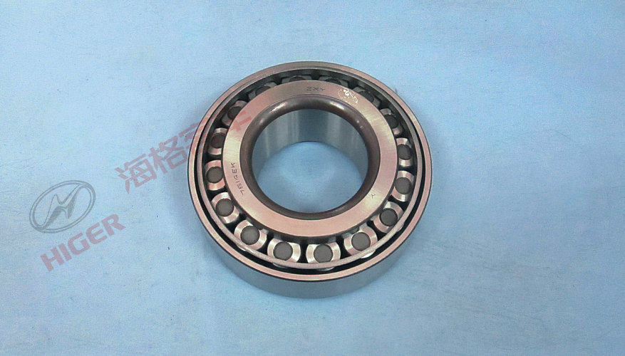 Front hub outer bearing assembly