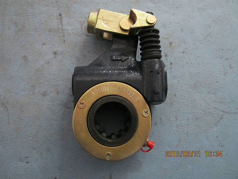 Left self-adjustment arm assembly