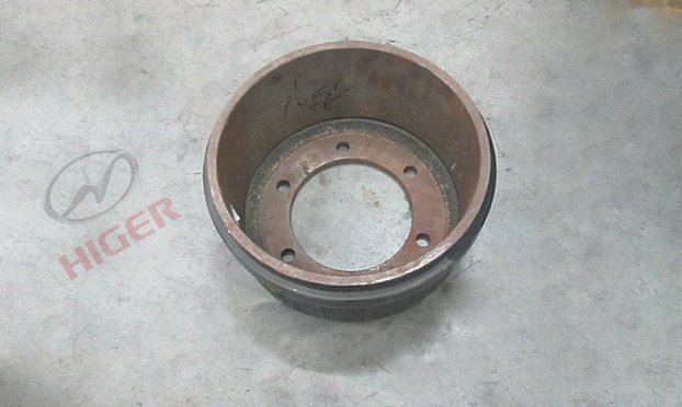 Tambour de frein arrière-1