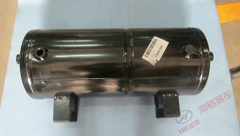 Air storage cylinder assembly