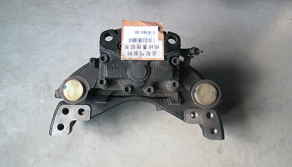 Assemblage de l ' étrier de frein droit-1