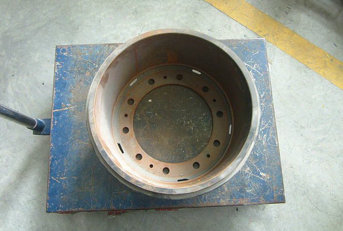 Tambour de frein arrière