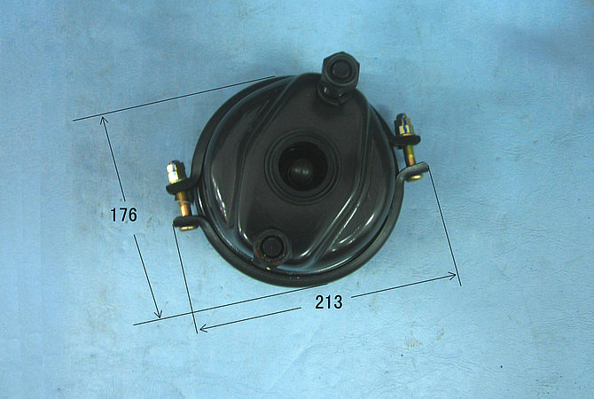 Right brake air chamber