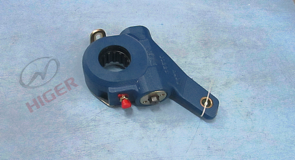 3.1.2 Регулировка плеча заднего тормоза в сборе-1