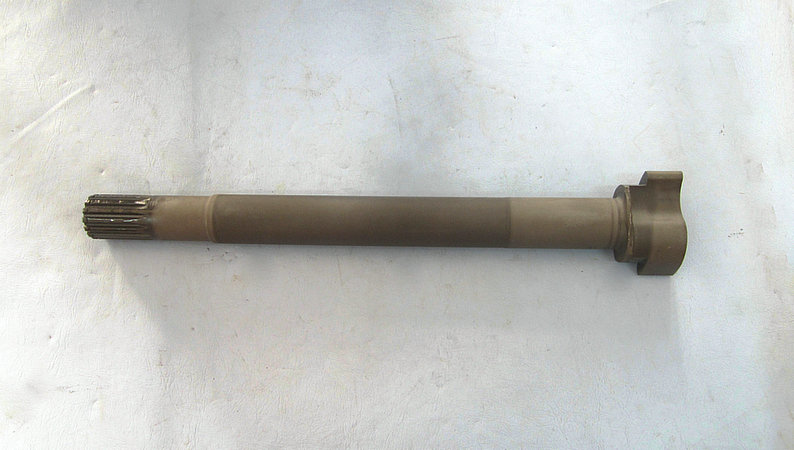 Rear right brake cam shaft