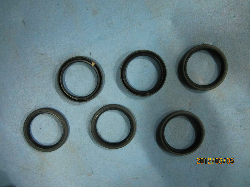 Oil seal assembly