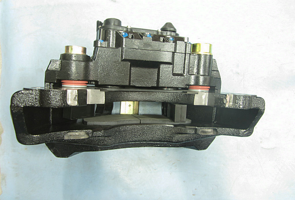 Left disc brake assembly