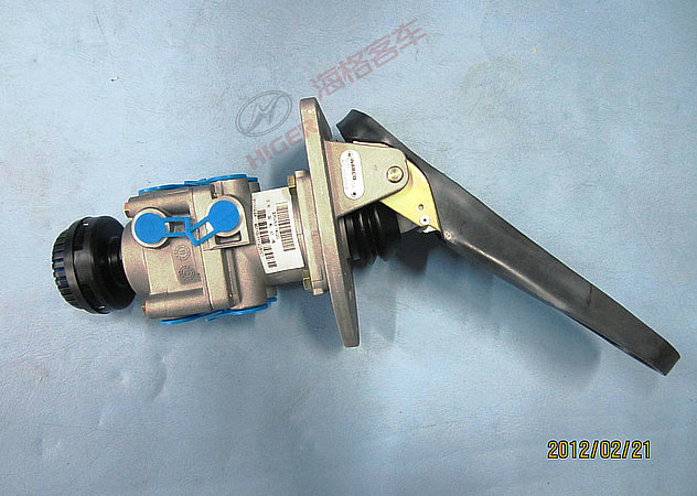 Клапан воздушного тормоза