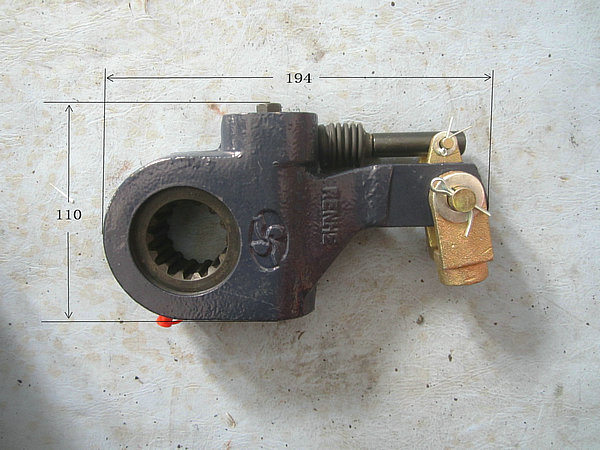 Left automatic adjustment arm assembly