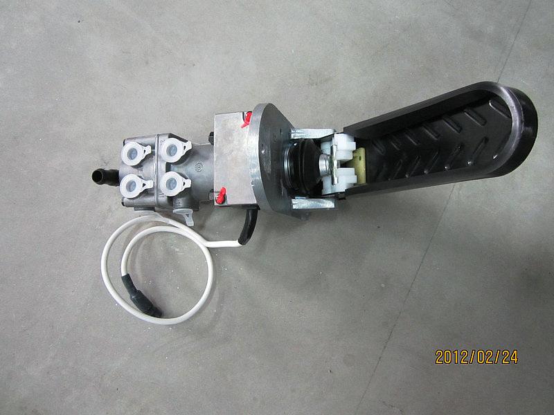 Air brake valve-1