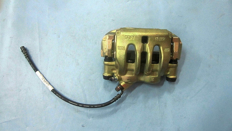 Brake caliper (right)
